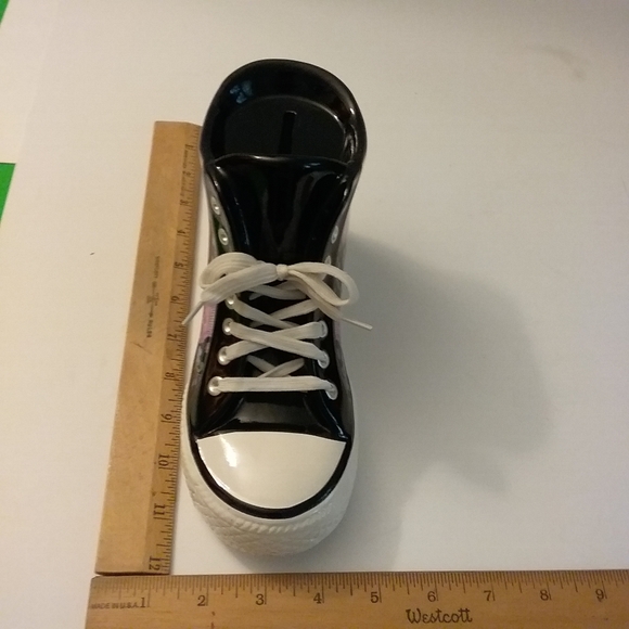 FAB Ceramic Sneaker Piggy Bank with skull designs and real shoe lace great gift - Picture 3 of 7